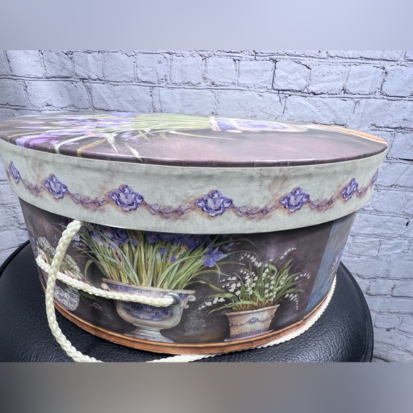 ๐ 12โ Diameter x 5โ High Hat Box - Picture 3 of 9